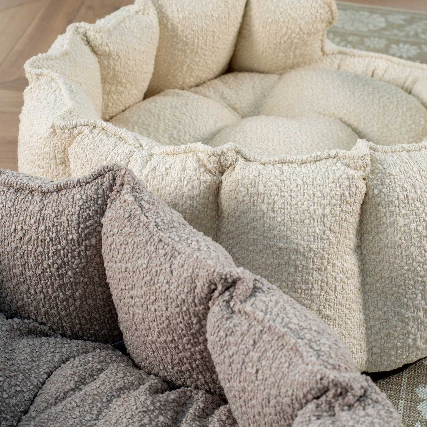 High Wall Bed For Cats With Removable Covers in Bouclé by Lords & Labradors